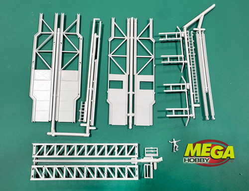 Jupiter C Rocket w/Gantry 1/110 Revell (MegaHobby Exclusive)