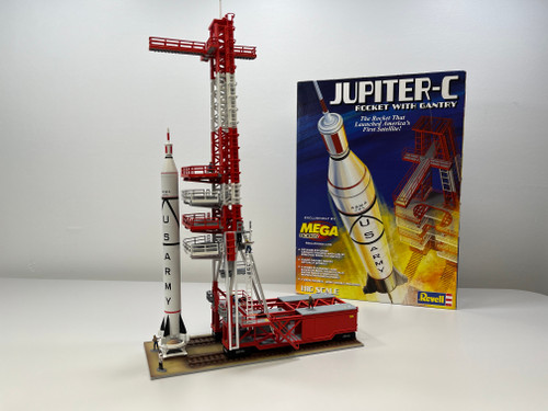 Jupiter C Rocket w/Gantry 1/110 Revell